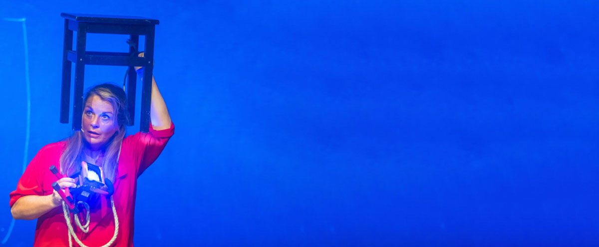 Kirsten Sprick und Diederik Nortier, Kikikustik "Das Buch der Klänge". Improvisationstheater für Kinder ab 5 Jahren